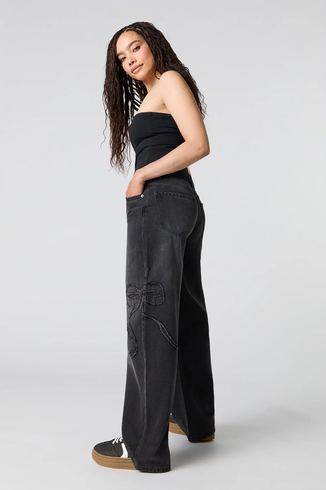 Jean de planchiste à taille basse avec boucles sold by Urban Planet product image thumbnail 4