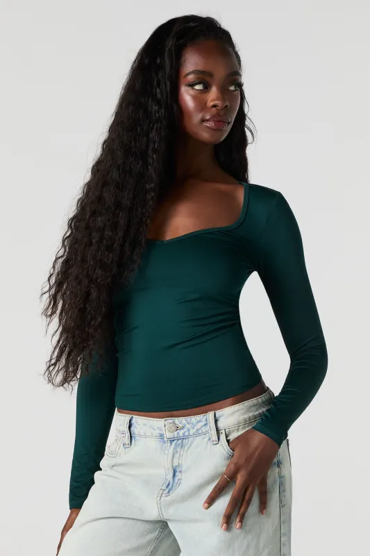 Haut Contour à encolure en coeur et manche longue sold by Urban Planet