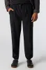 Jogger cargo en tricot gaufré sold by Urban Planet