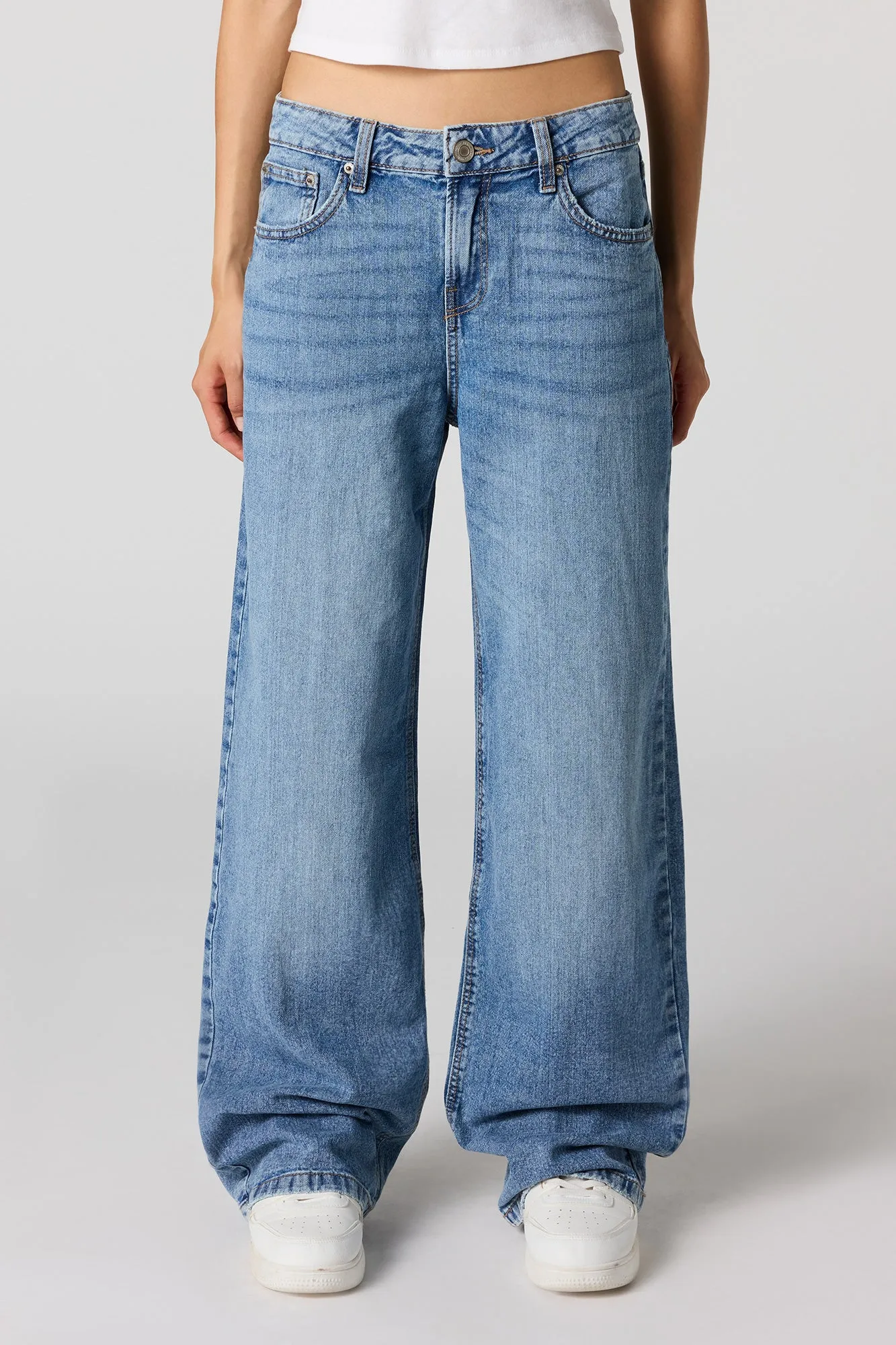 Jean de planchiste à taille basse avec motif brodé sold by Urban Planet product image thumbnail 5