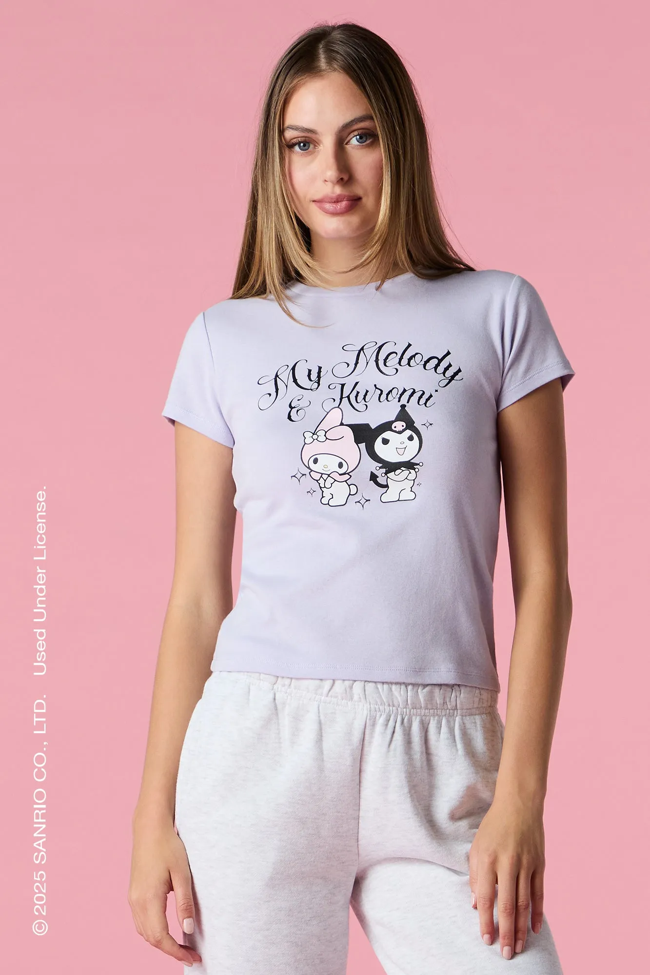 T-shirt à imprimé Kuromi & My Melody avec pierres du Rhin sold by Urban Planet