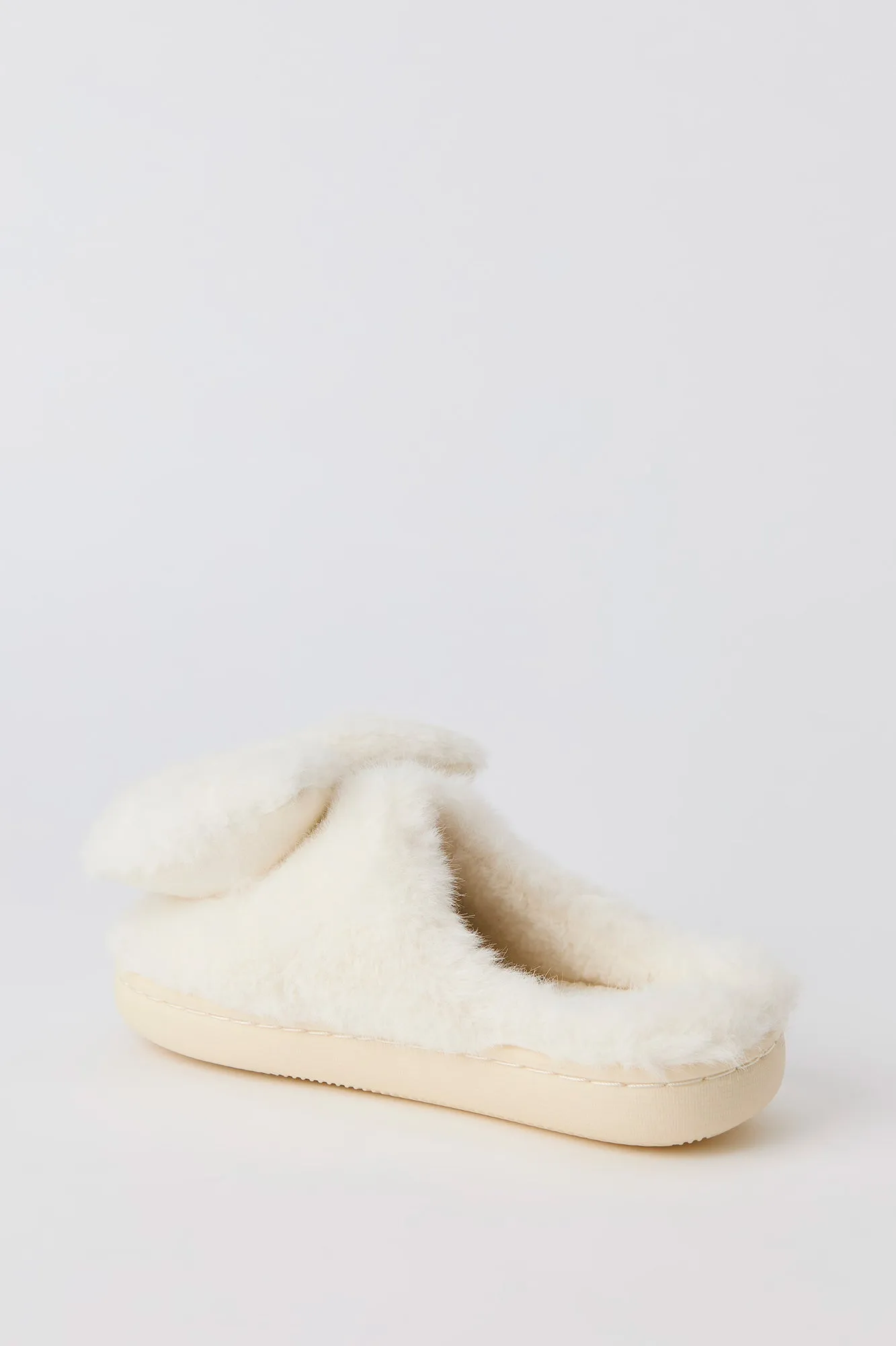 Pantoufles Boucle 3D pour fille sold by Urban Planet product image thumbnail 4
