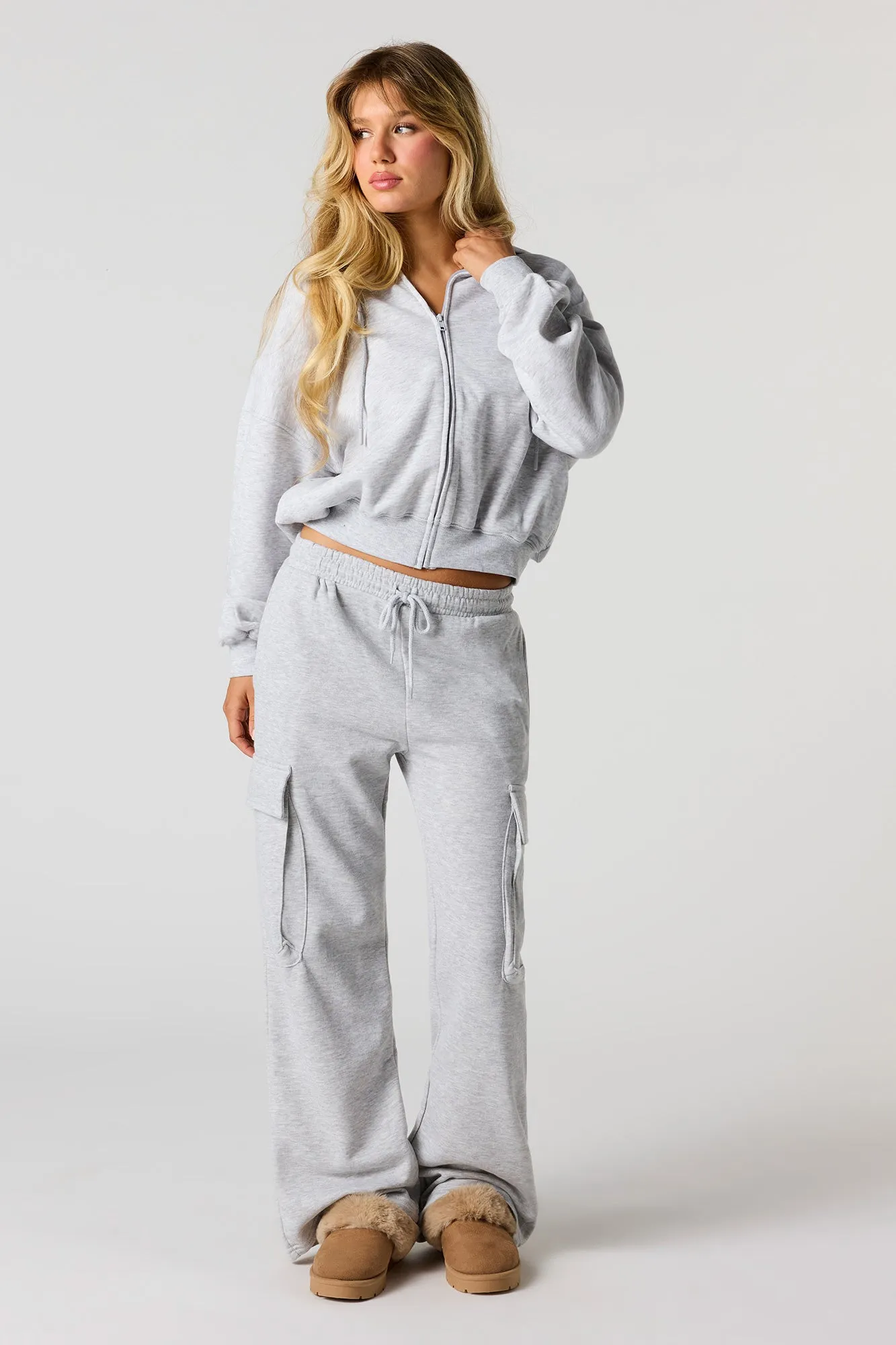 Pantalon d'entraînement cargo à jambe large en molleton sold by Urban Planet product image thumbnail 5