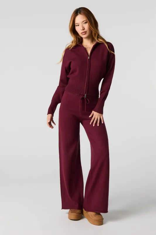 Pantalon à jambe large en tricot avec motif brodé sold by Urban Planet