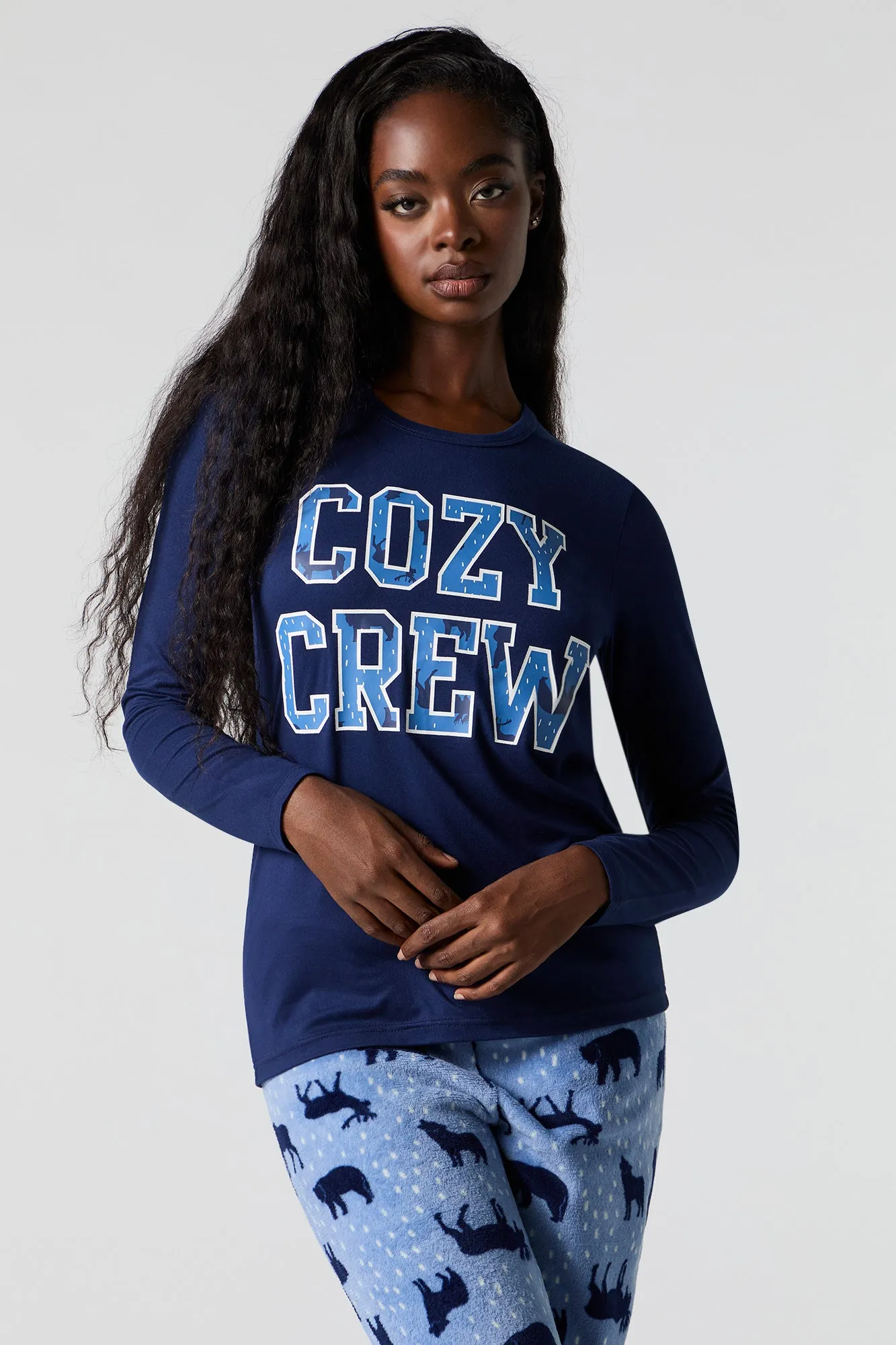 Ensemble-pyjama 2 pièces pour la famille à imprimé Cozy Crrew pour femmes sold by Urban Planet product image thumbnail 2