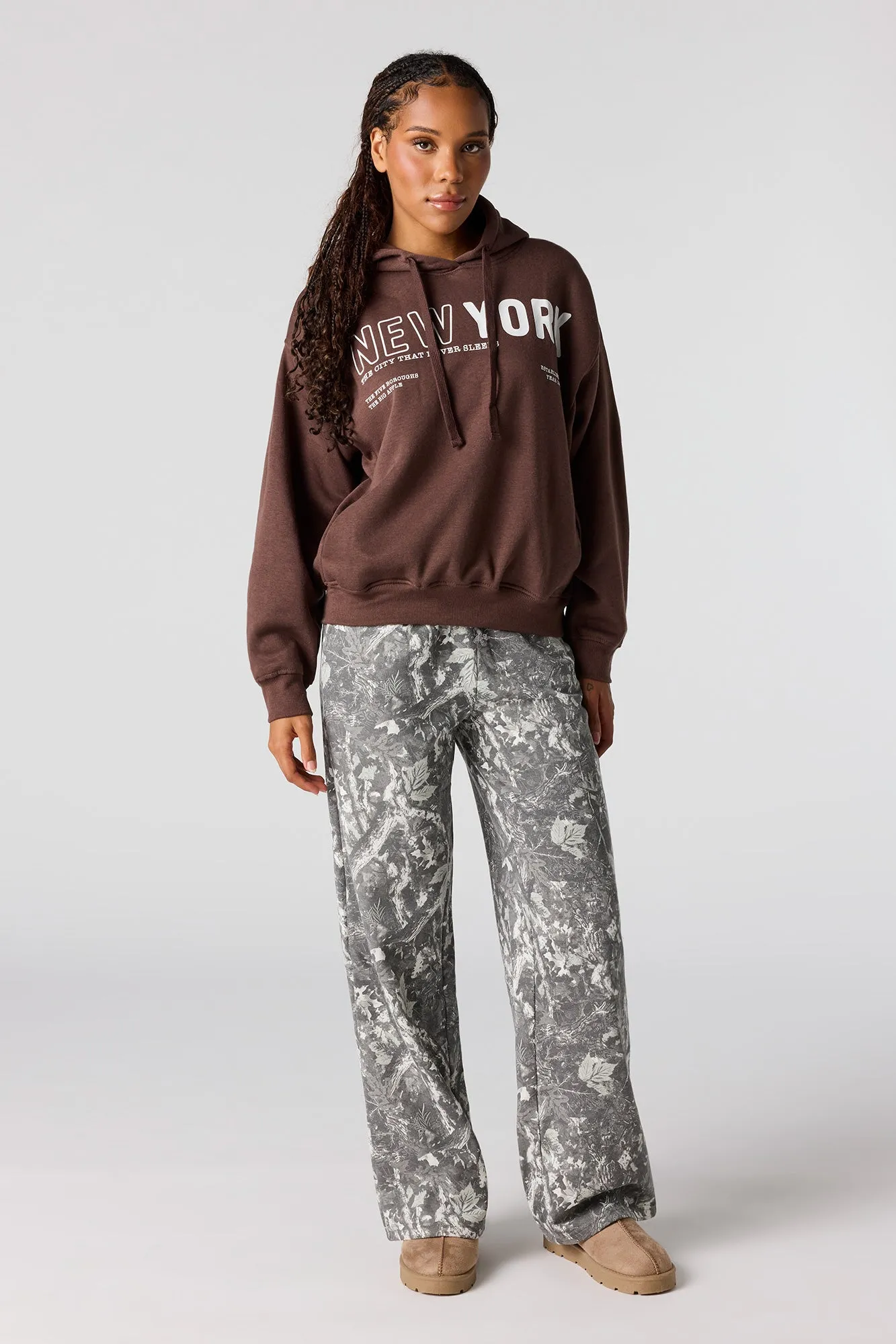 Haut carré à capuchon en molleton avec imprimé NY HD sold by Urban Planet product image thumbnail 3