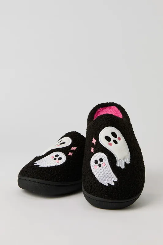 Pantoufles en Shera Fantôme sold by Urban Planet