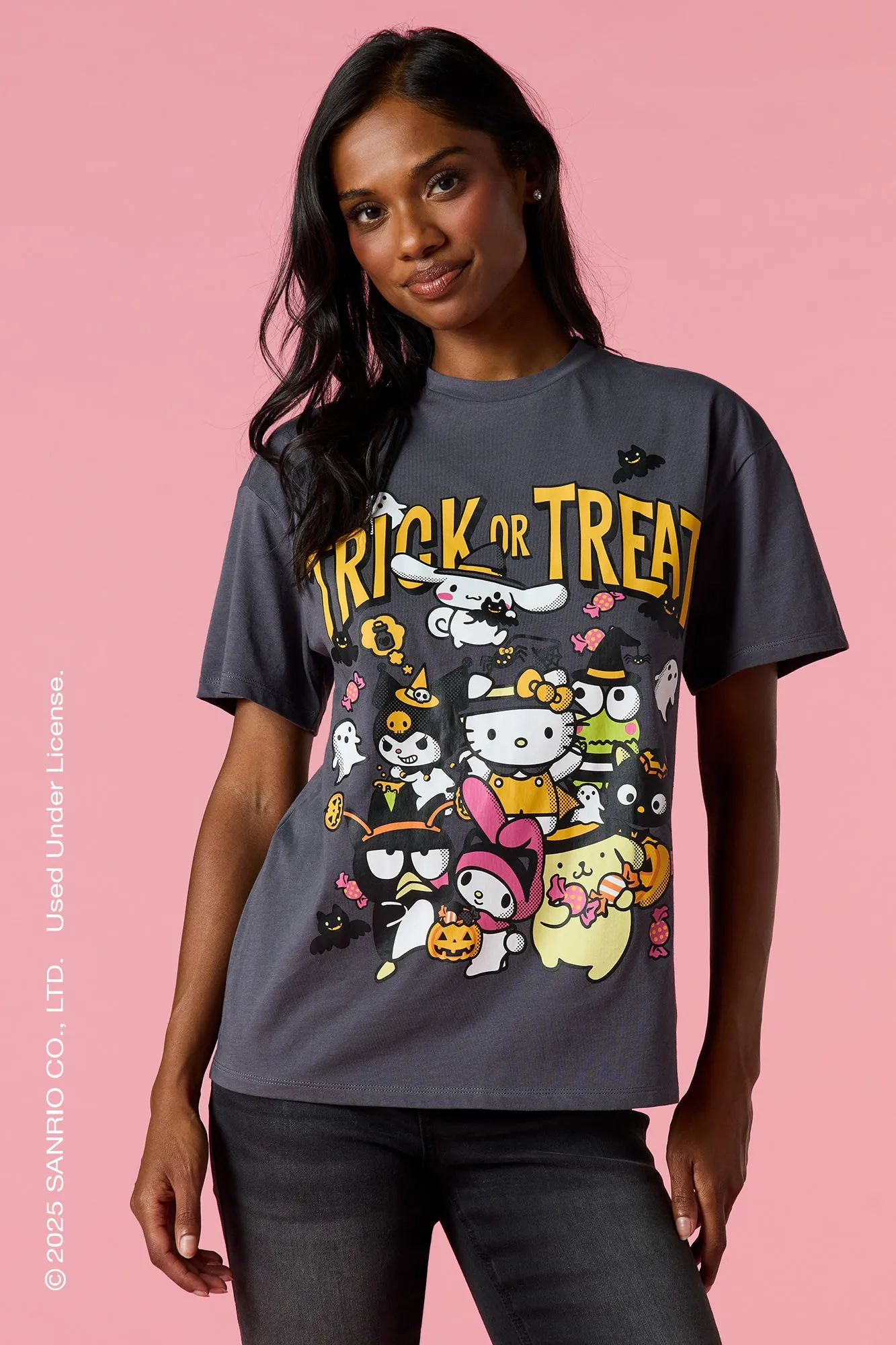 T-shirt à imprimé Hello Kitty® and Friends Halloween sold by Urban Planet