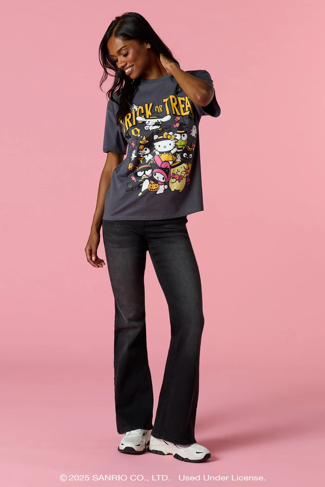 T-shirt à imprimé Hello Kitty® and Friends Halloween sold by Urban Planet product image thumbnail 3