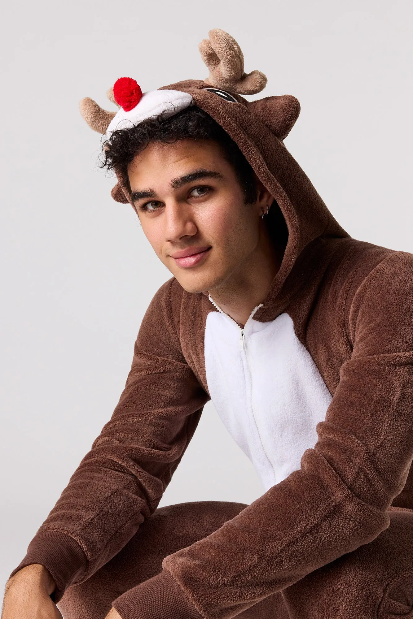 Combinaison en peluche Rudolph 3D sold by Urban Planet