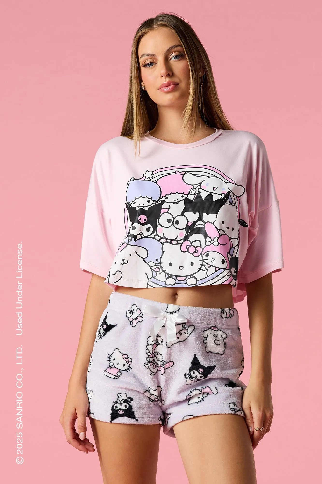 Ensemble pyjama avec t-shirt et short à imprimé Hello Kitty® and Friends sold by Urban Planet