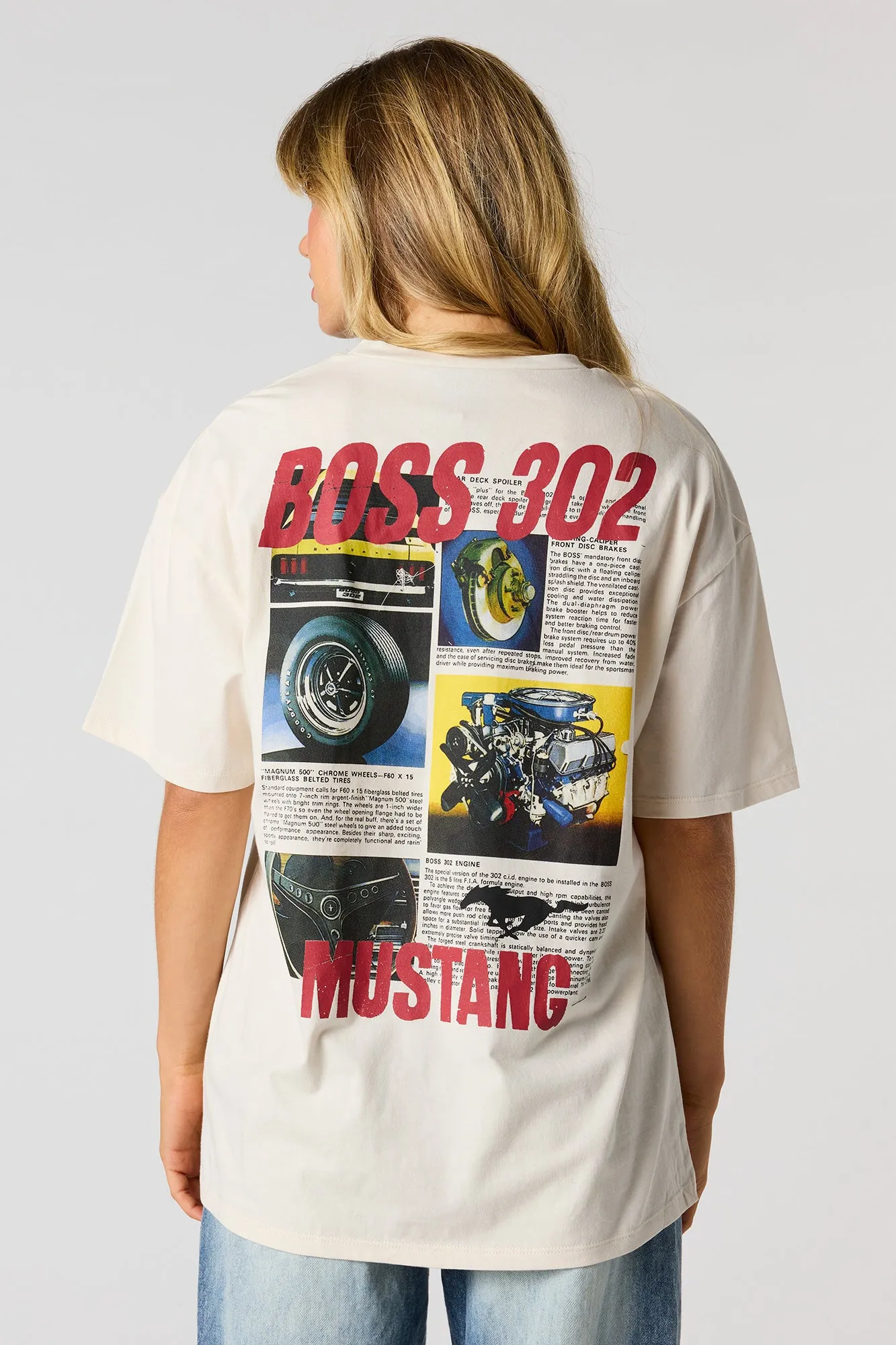 T-shirt de coupe garçonne à imprimé Ford Mustang sold by Urban Planet product image thumbnail 2