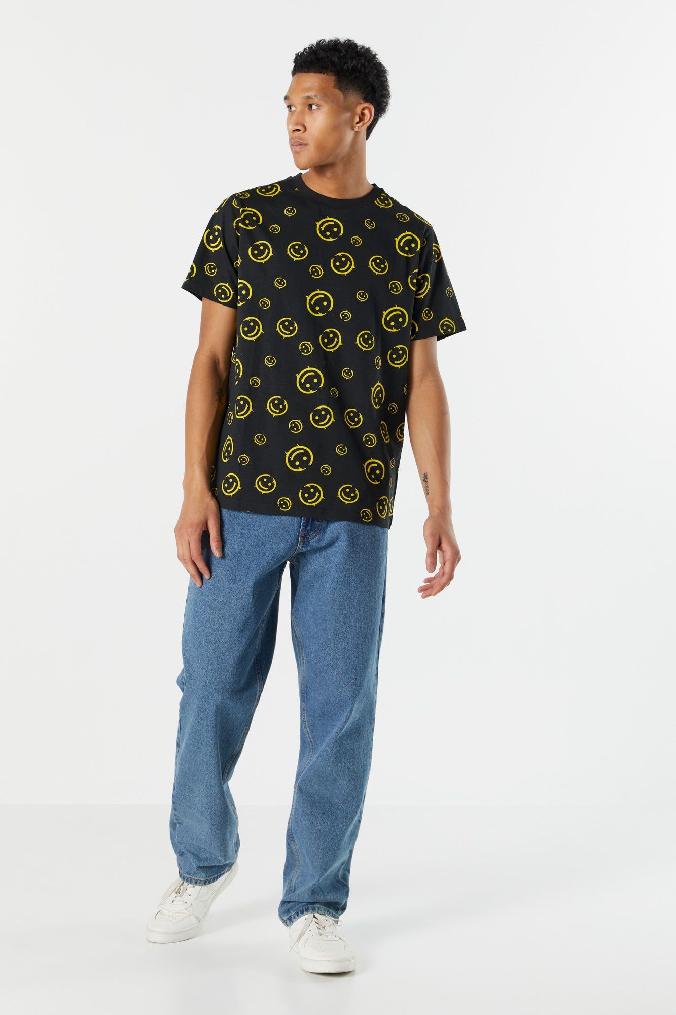 T-shirt noir à imprimé Smiley sold by Urban Planet product image thumbnail 3