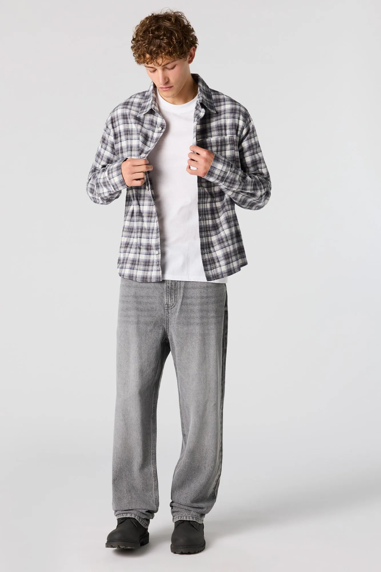 Loose Grey Jean sold by Urban Planet product image thumbnail 2