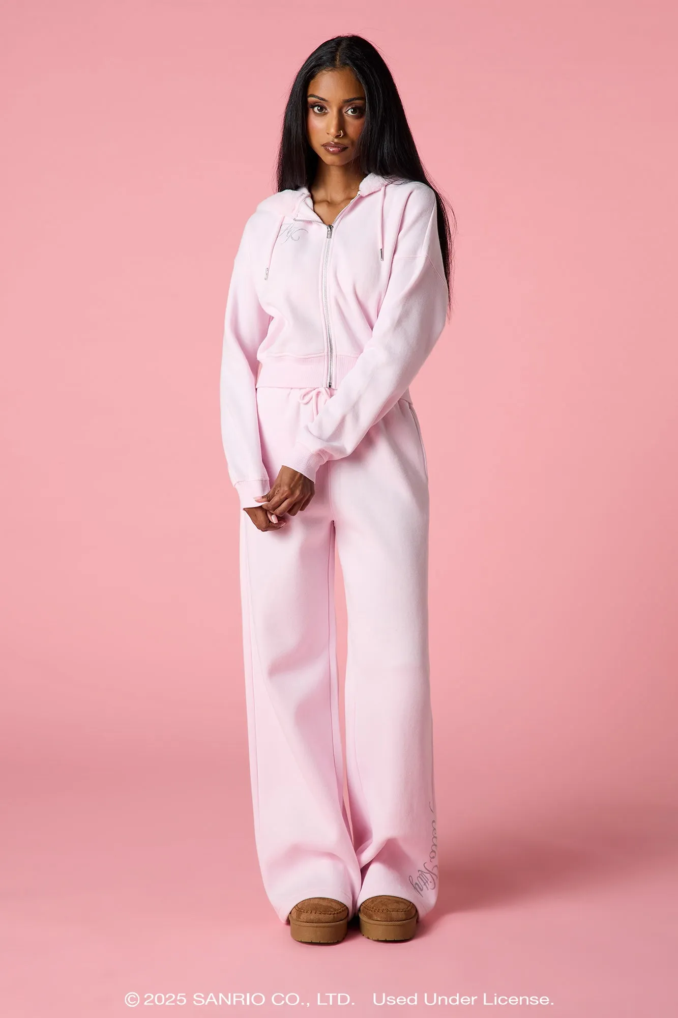 Hello Kitty® Glitter Graphic Wide Leg Sweatpant sold by Urban Planet product image thumbnail 4