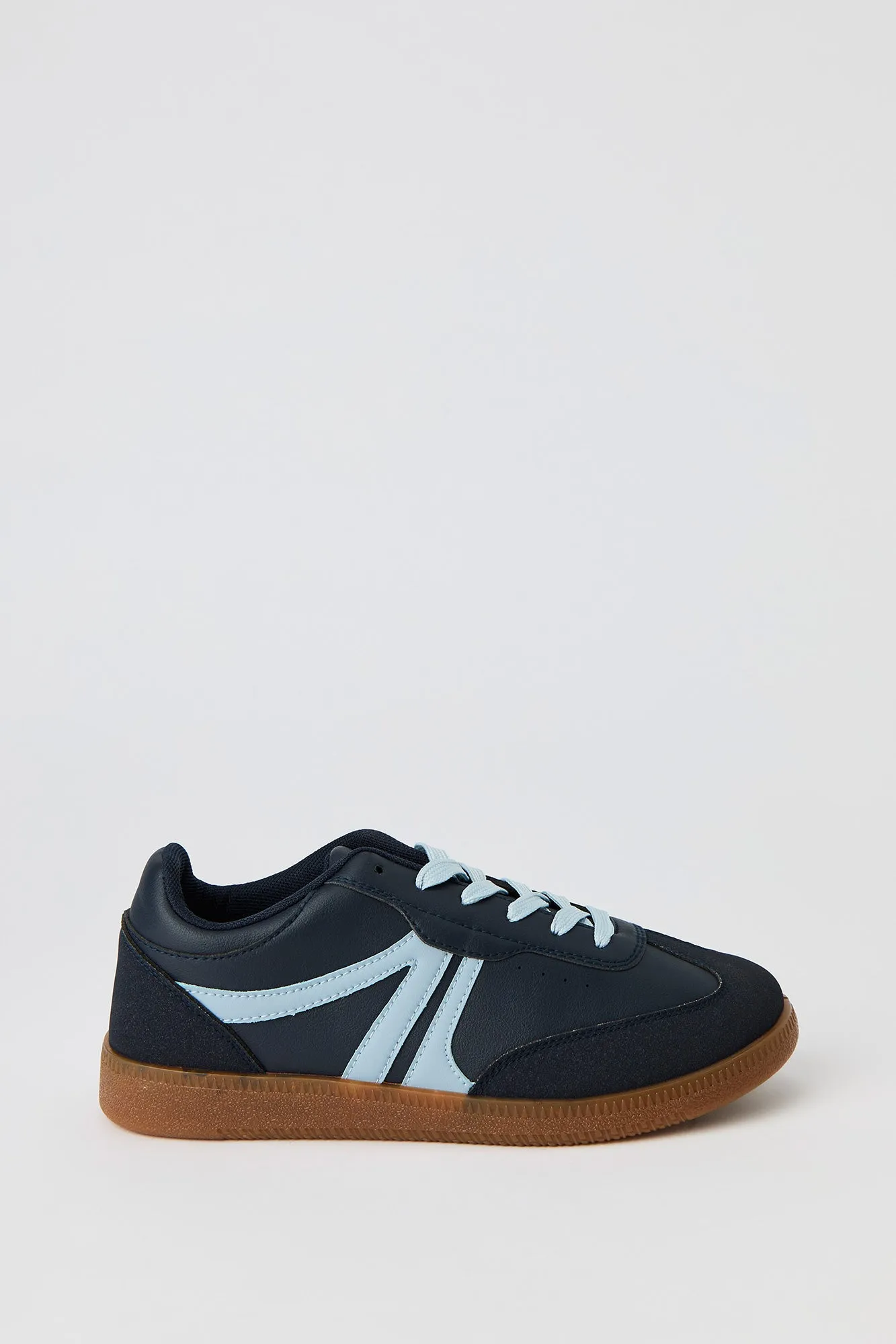 Retro Sneaker sold by Urban Planet product image thumbnail 2