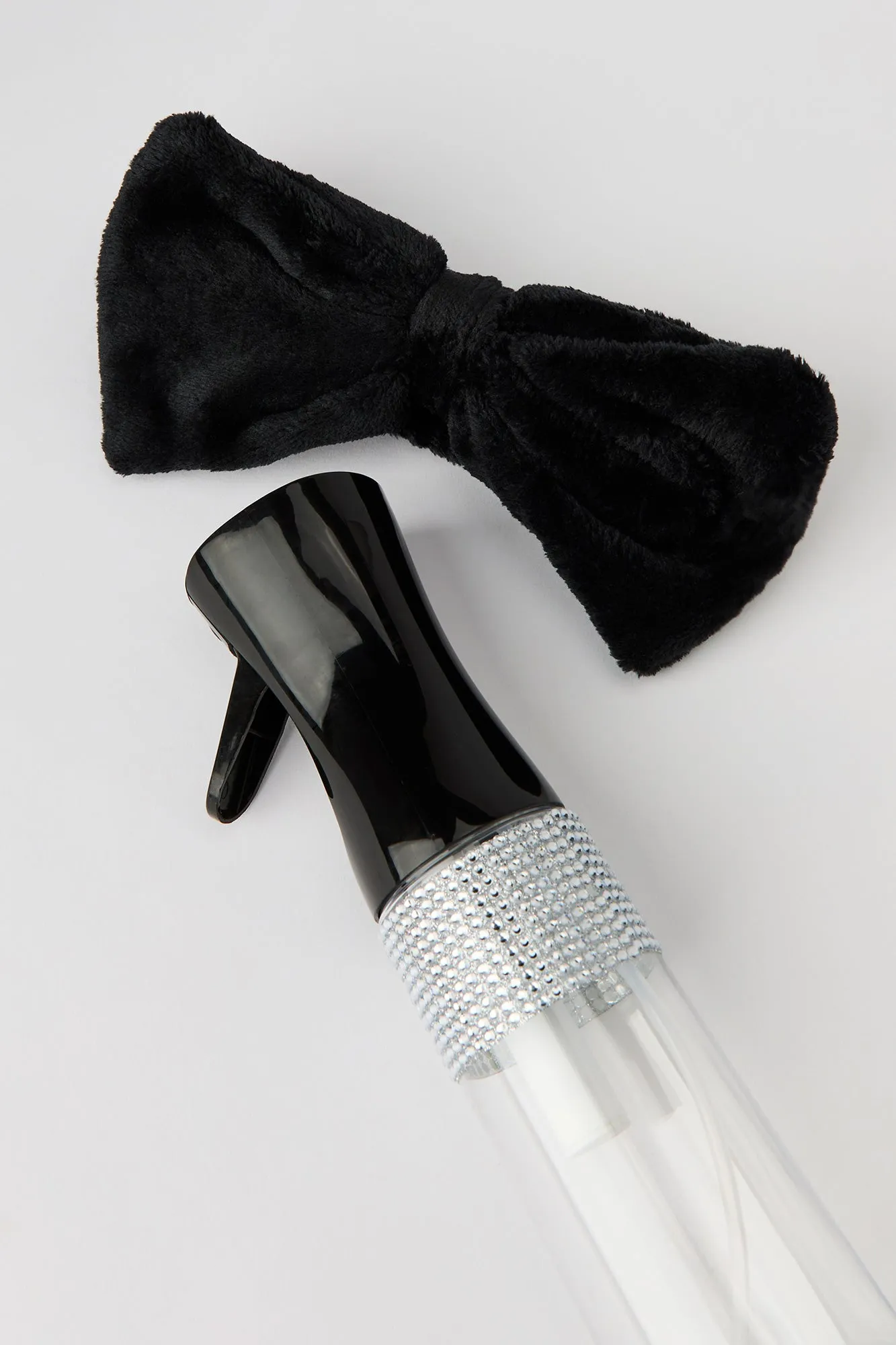 Spa Headband & Spray Bottle Set sold by Urban Planet product image thumbnail 4