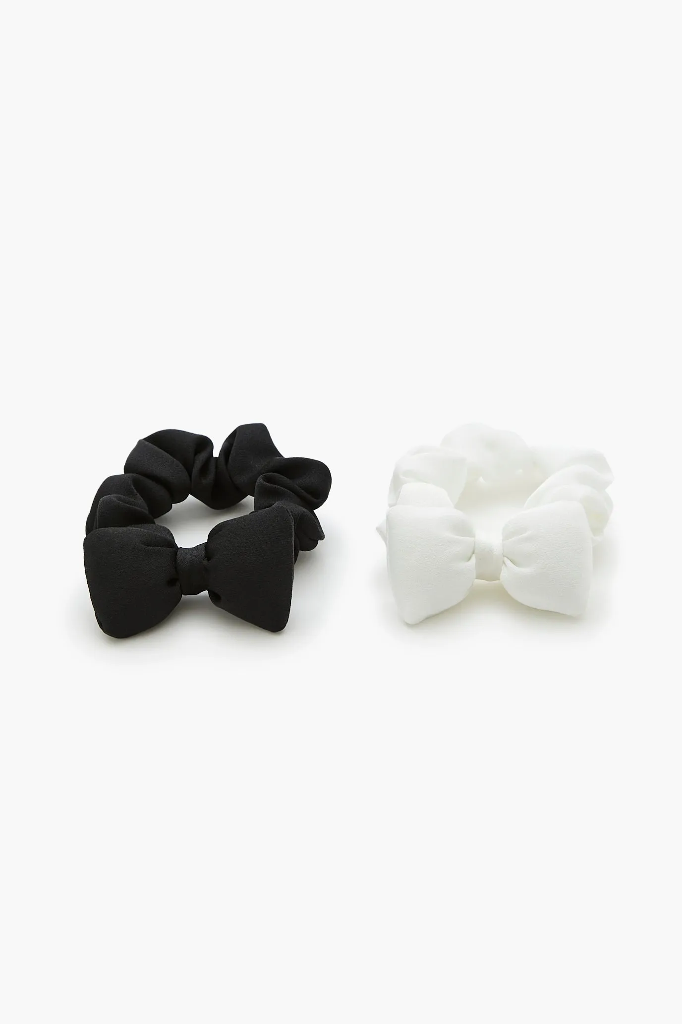 Bow Hair Scrunchie Set (2 Pcs) sold by Urban Planet product image thumbnail 4
