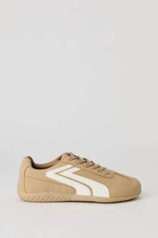 Retro Sneaker made by Urban Planet