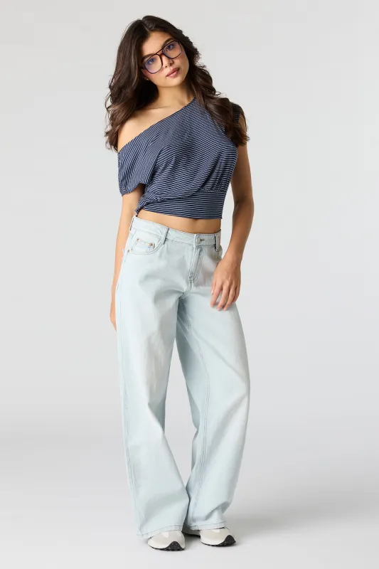 Low Rise Super Baggy Bleach Jean sold by Urban Planet