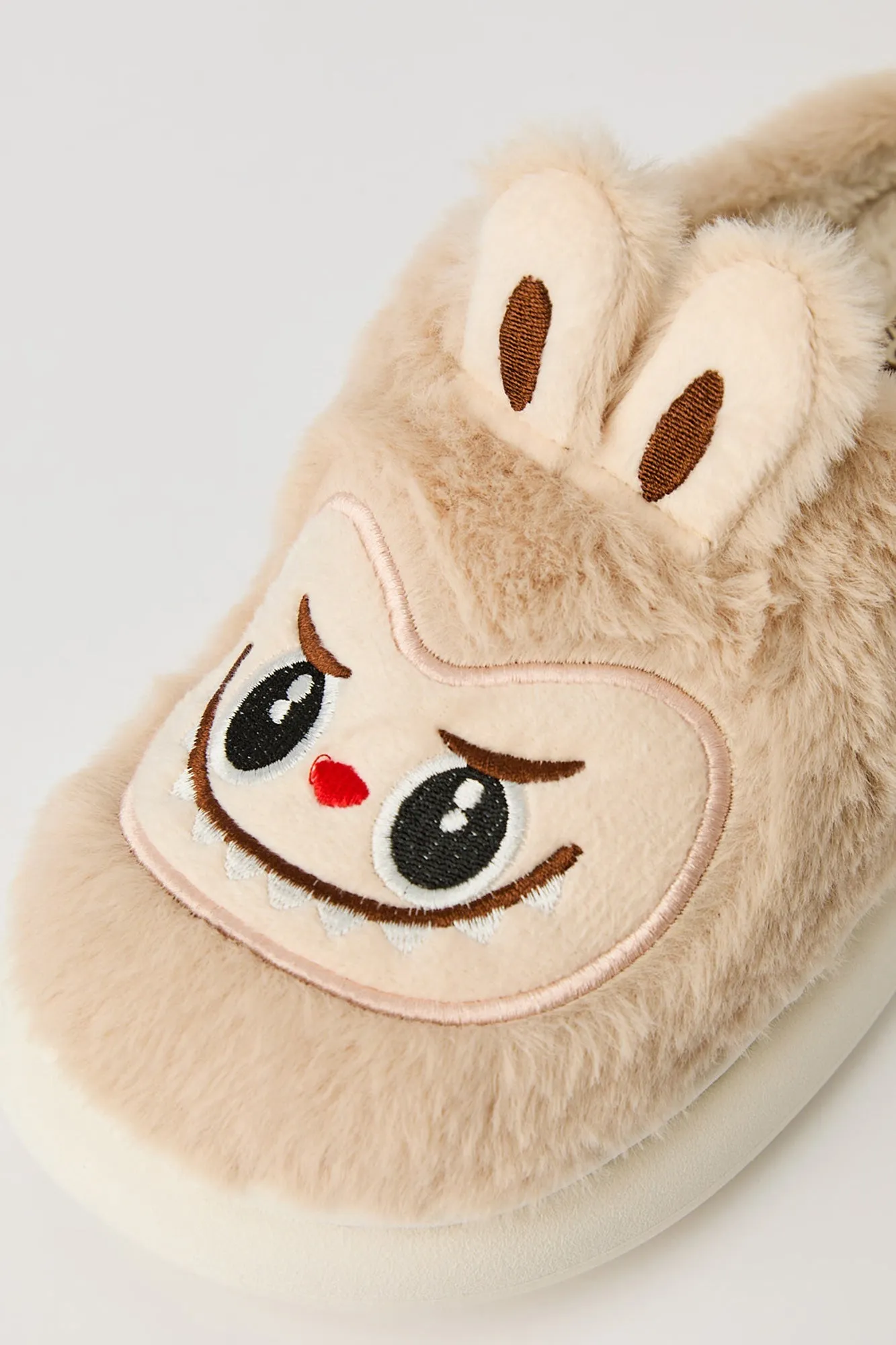 Alabebé 3D Fuzzy Slippers sold by Urban Planet product image thumbnail 4