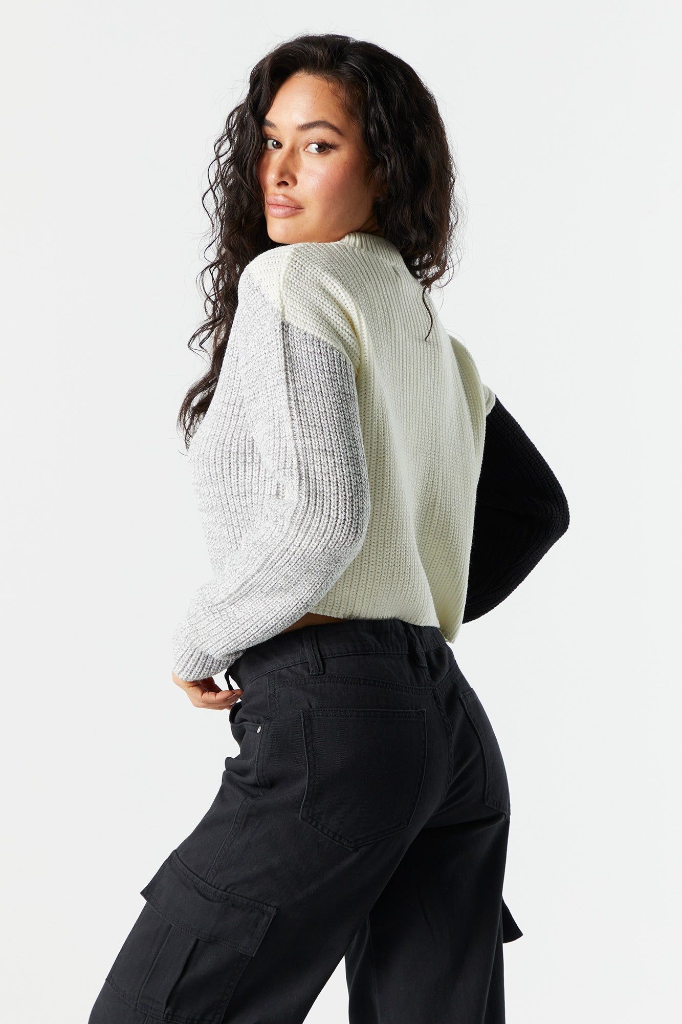 Chandail avec blocs de couleurs sold by Urban Planet product image thumbnail 5