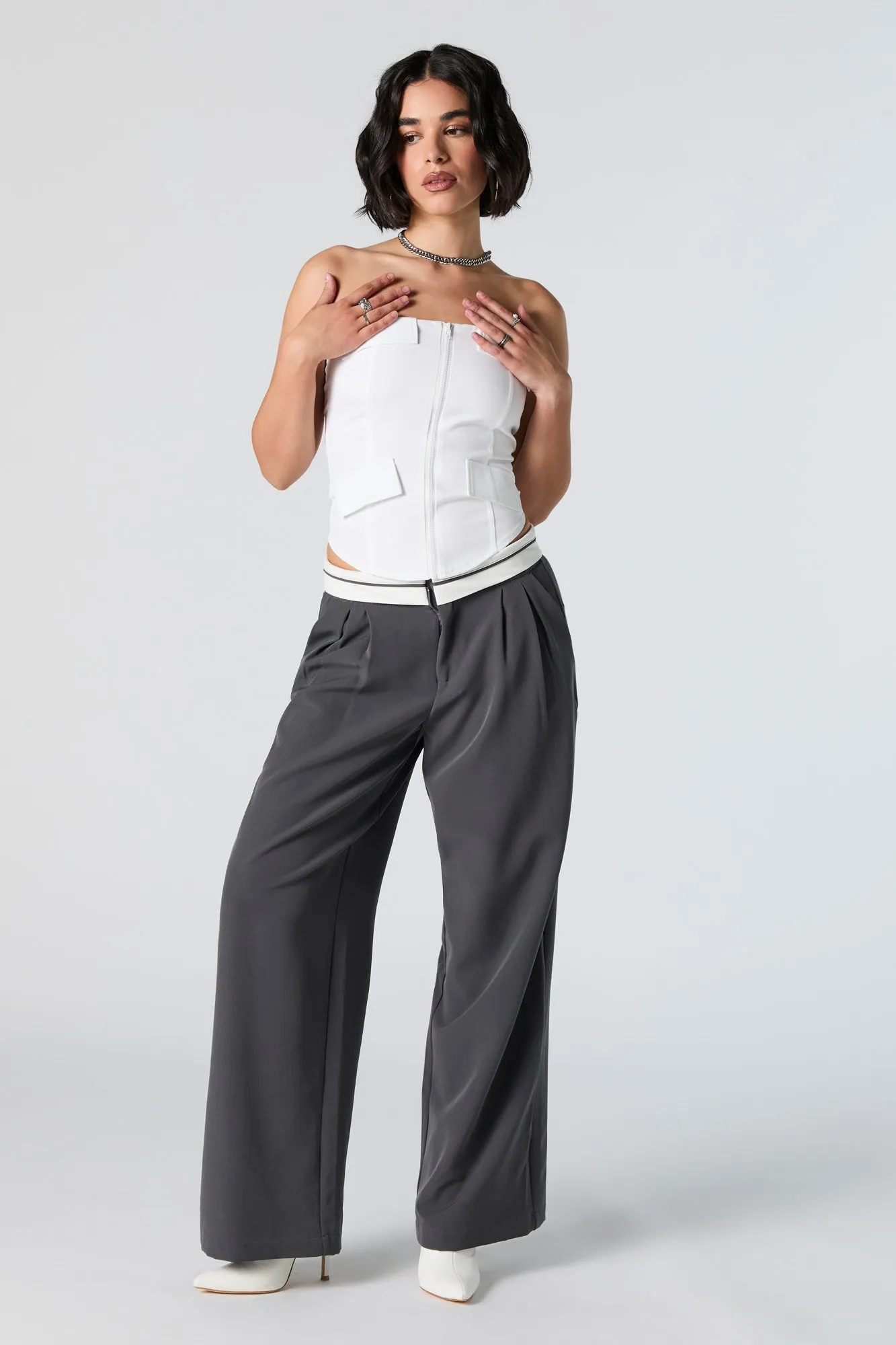 Haut corset tubulaire avec poches plaquées multiples et fermeture à glissière sold by Urban Planet product image thumbnail 3