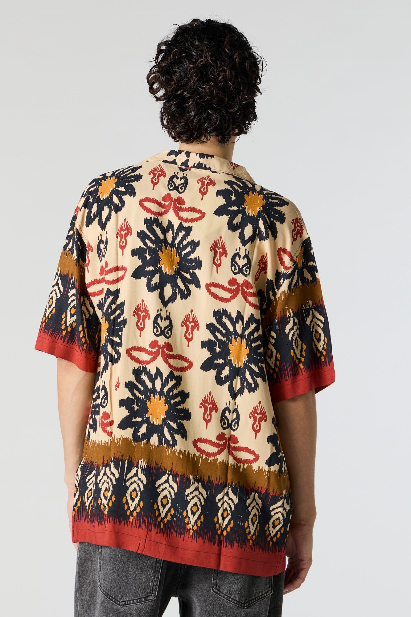 Haut boutonné avec motif fleuri sold by Urban Planet product image thumbnail 2