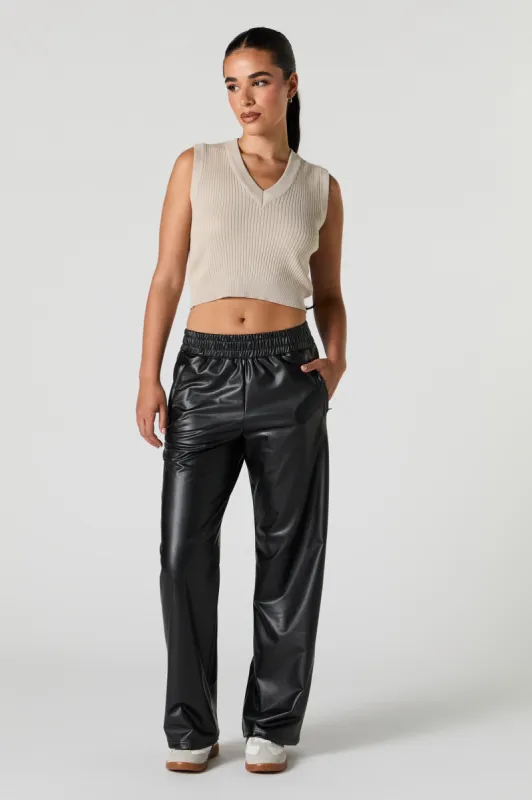 Pantalon habillé à jambe large en similicuir avec bande de taille élastique sold by Urban Planet
