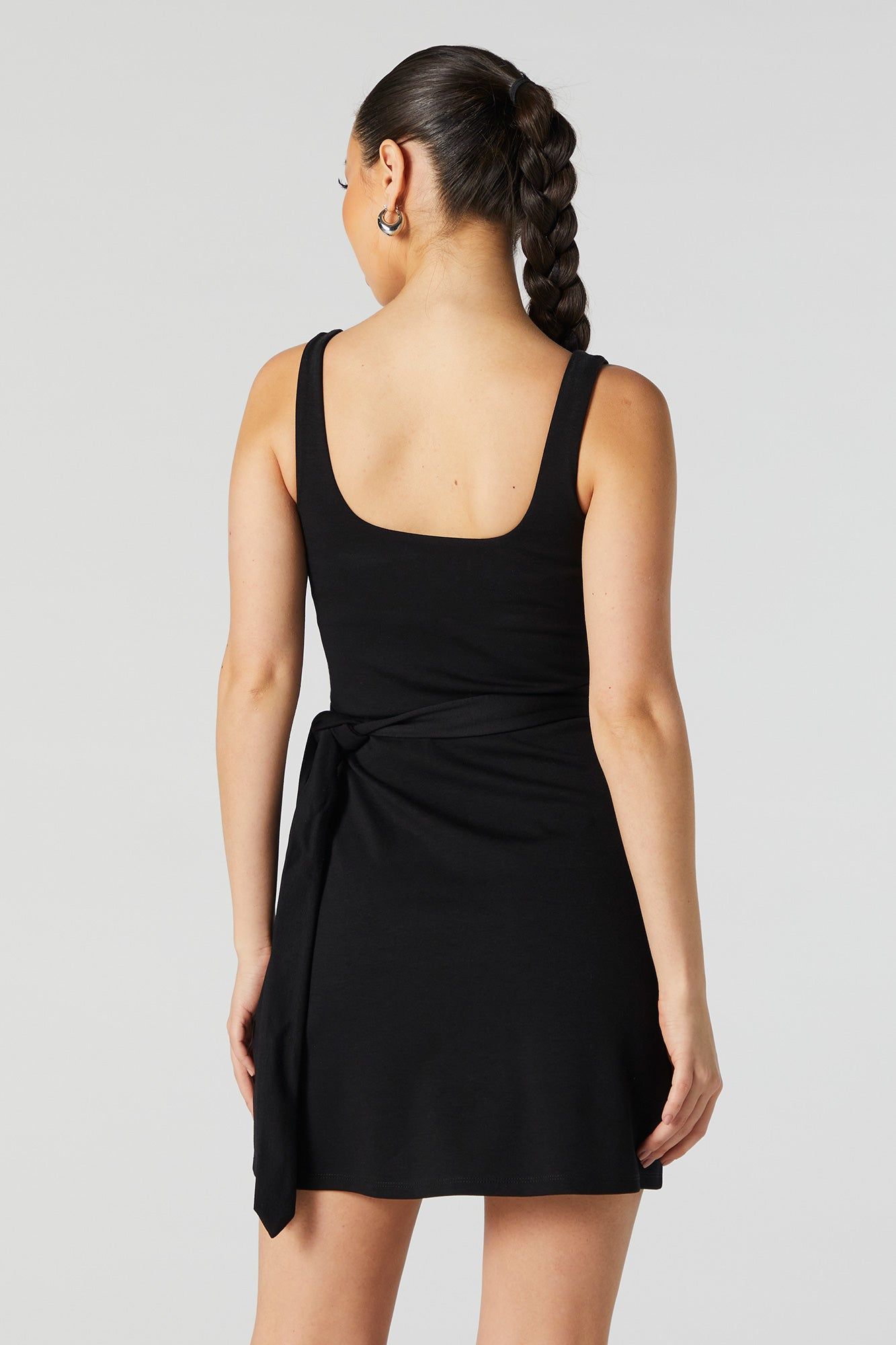 Minirobe asymétrique à encolure carrée avec attaches latérales sold by Urban Planet product image thumbnail 5