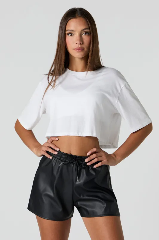 Short en similicuir à taille coulissante sold by Urban Planet