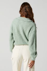 Chandail en tricot avec quart de fermeture à glissière sold by Urban Planet