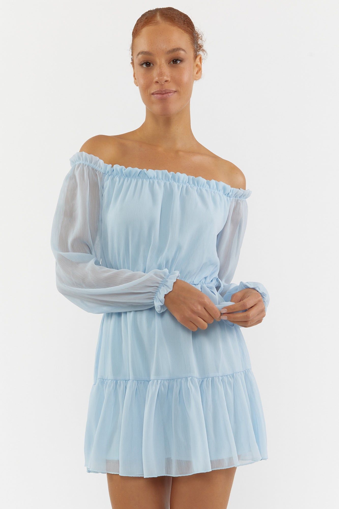 Minirobe à épaules dénudées en filet sold by Urban Planet