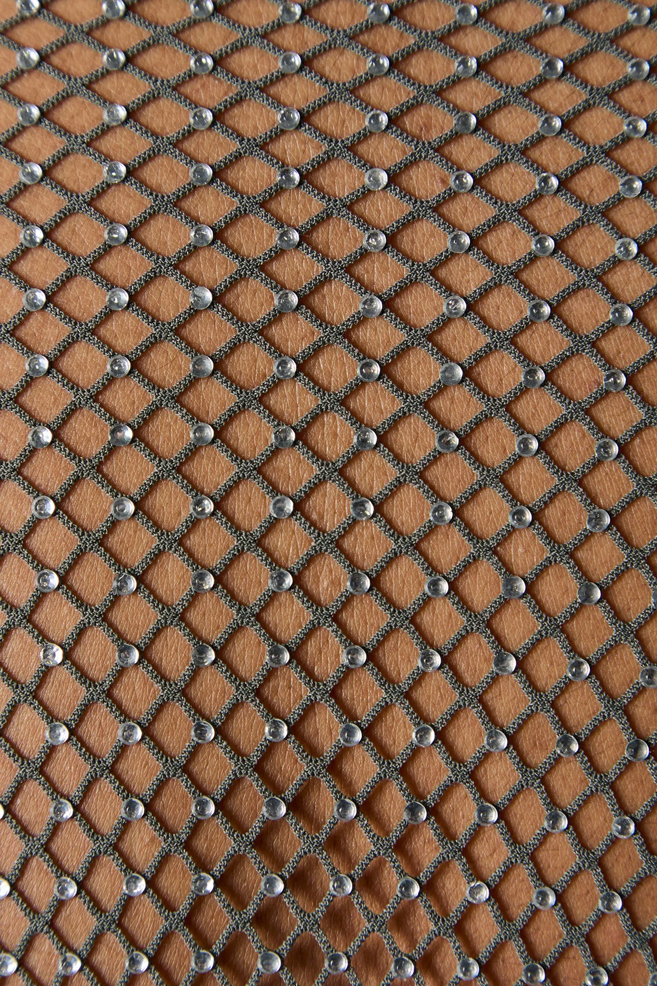 Haut à manches longues en filet avec pierres du Rhin sold by Urban Planet product image thumbnail 4