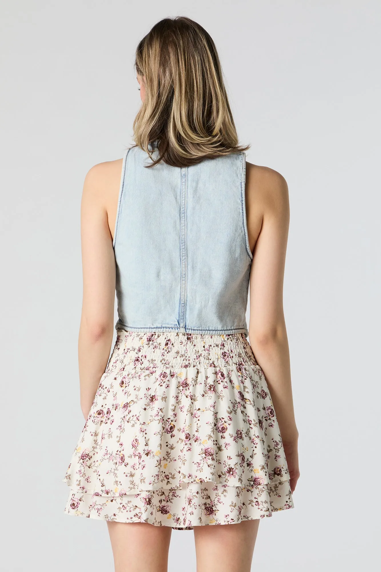 Minijupe volantée fleurie blanche sold by Urban Planet product image thumbnail 2