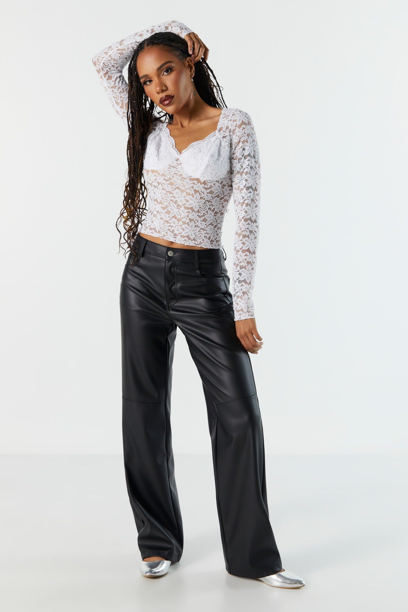 Bustier en dentelle fleurie à manches longues sold by Urban Planet product image thumbnail 4