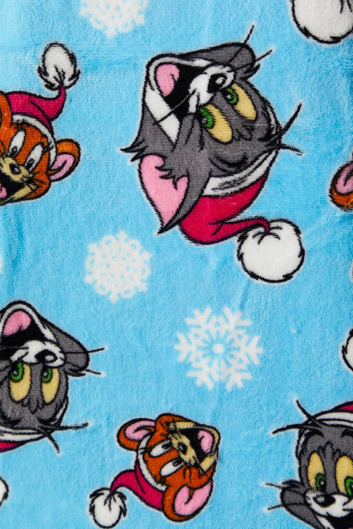 Haut surdimensionné à imprimé Tom and Jerry de Noël sold by Urban Planet product image thumbnail 4