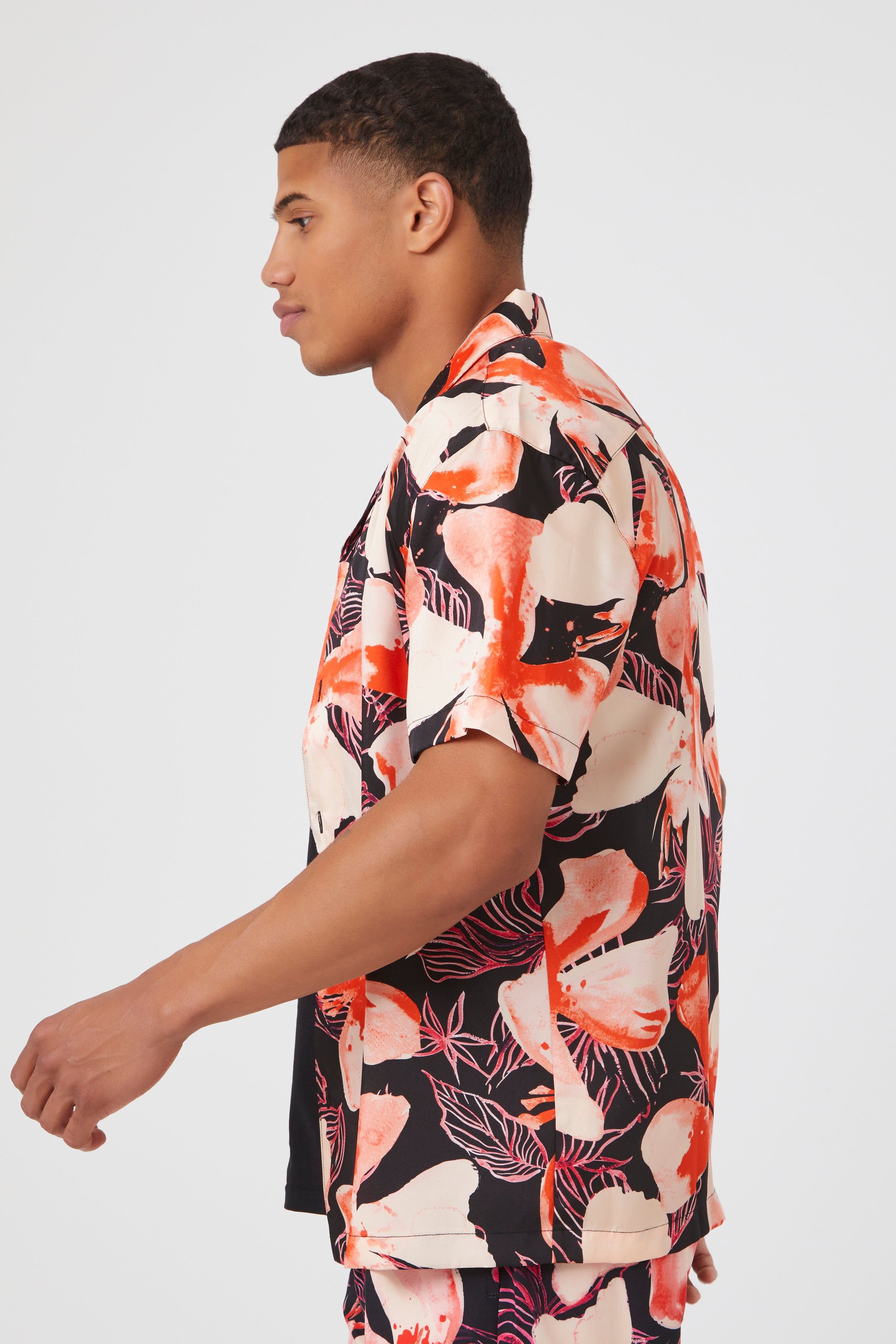 Satin Floral Print Button-Up Top sold by Urban Planet product image thumbnail 2