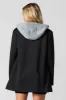 Combo blazer et haut à capuchon avec fermeture à glissière sold by Urban Planet