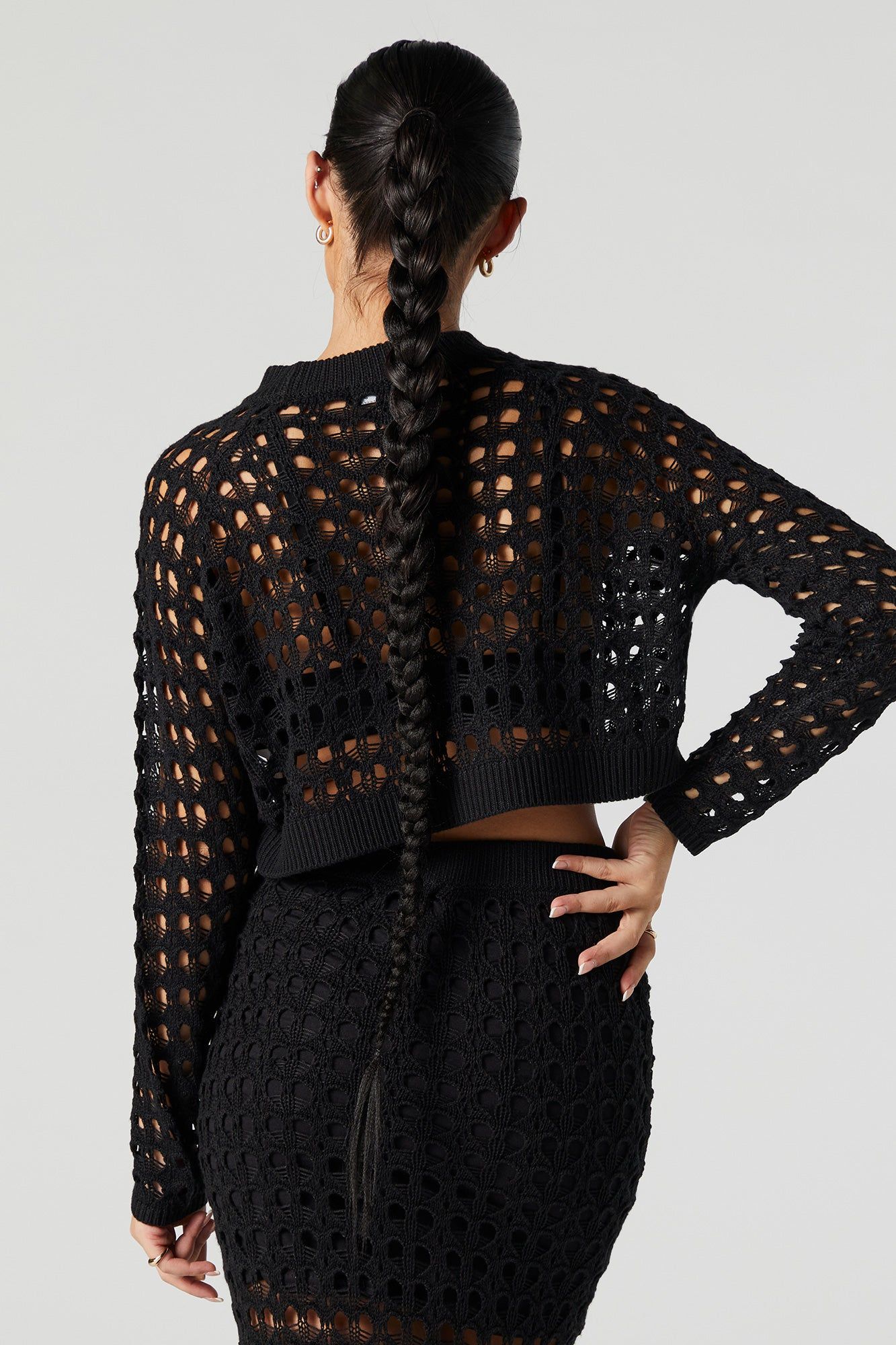 Chandail court en tricot ajouré sold by Urban Planet product image thumbnail 2