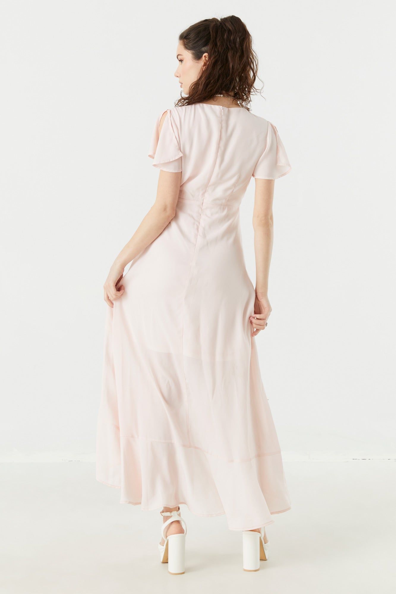 Robe fourreau maxi en chiffon à surplis sold by Urban Planet product image thumbnail 8