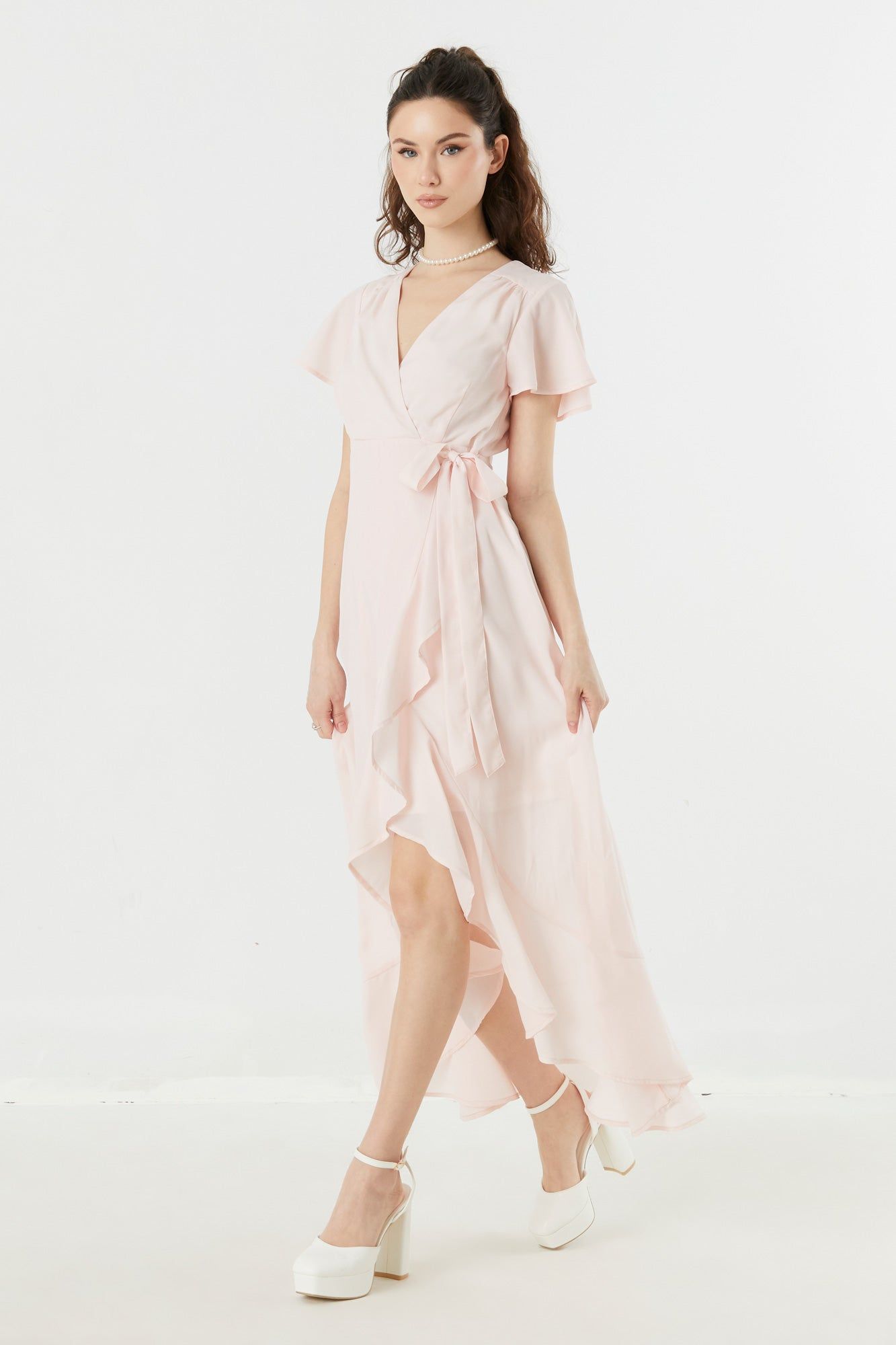 Robe fourreau maxi en chiffon à surplis sold by Urban Planet product image thumbnail 9