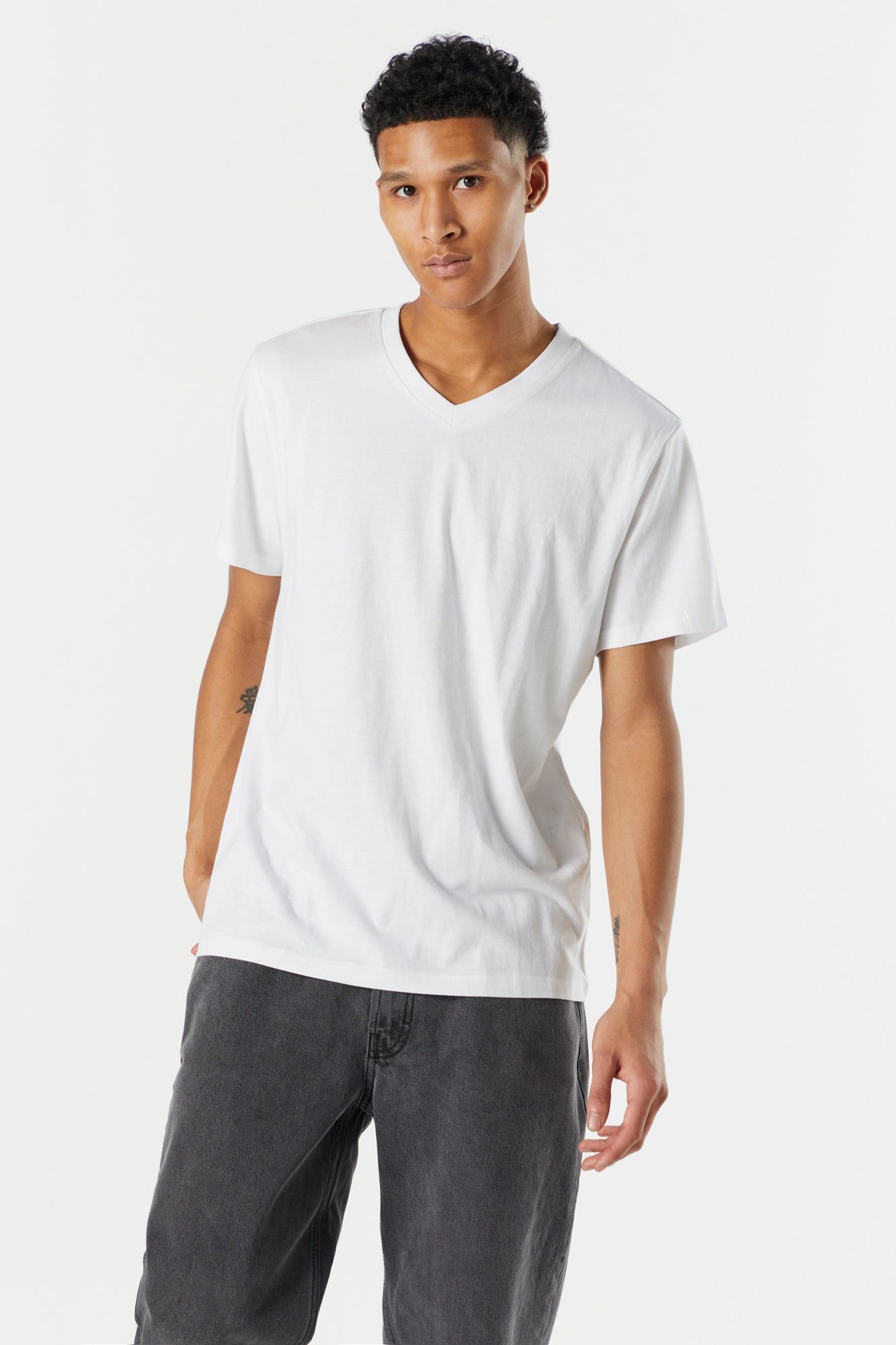 T-shirt basique à encolure en V sold by Urban Planet product image thumbnail 7