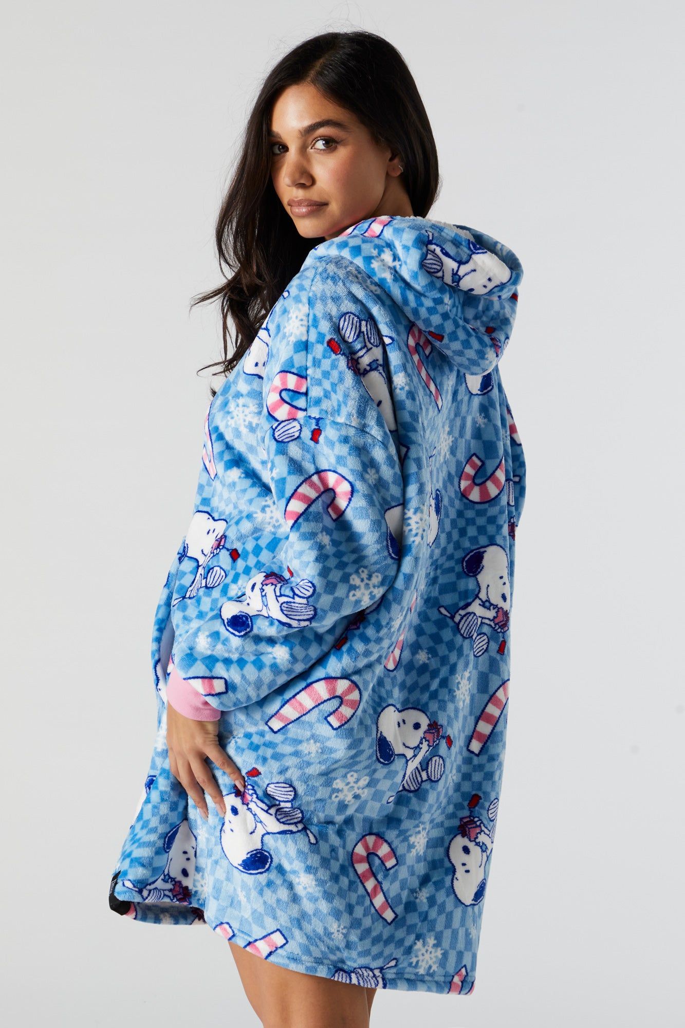 Haut surdimensionné à imprimé Snoopy de Noêl sold by Urban Planet product image thumbnail 2