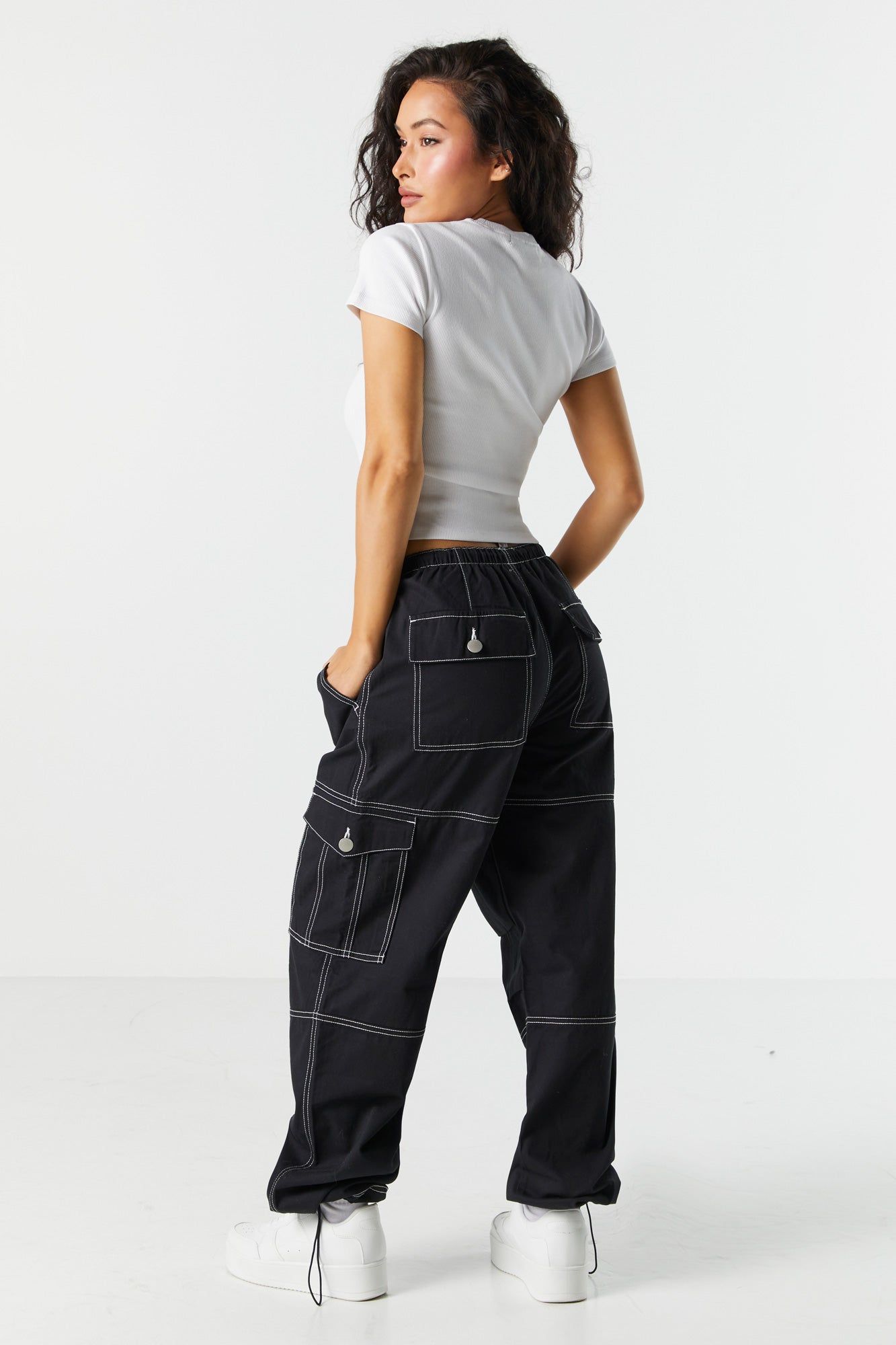 Pantalon cargo parachute à surpiqûres contrastantes sold by Urban Planet product image thumbnail 10