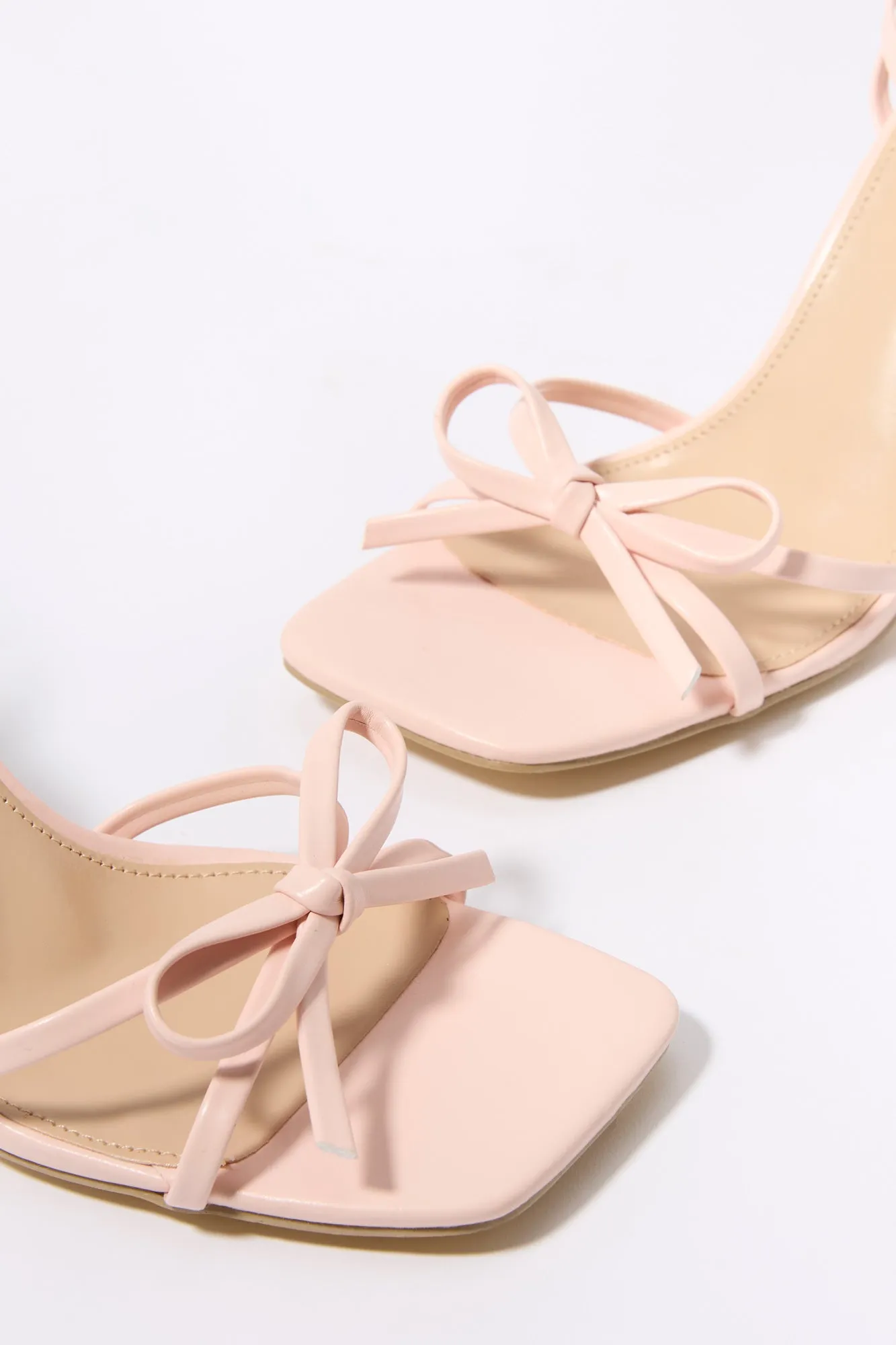 Escarpins avec brides et boucles sold by Urban Planet product image thumbnail 4