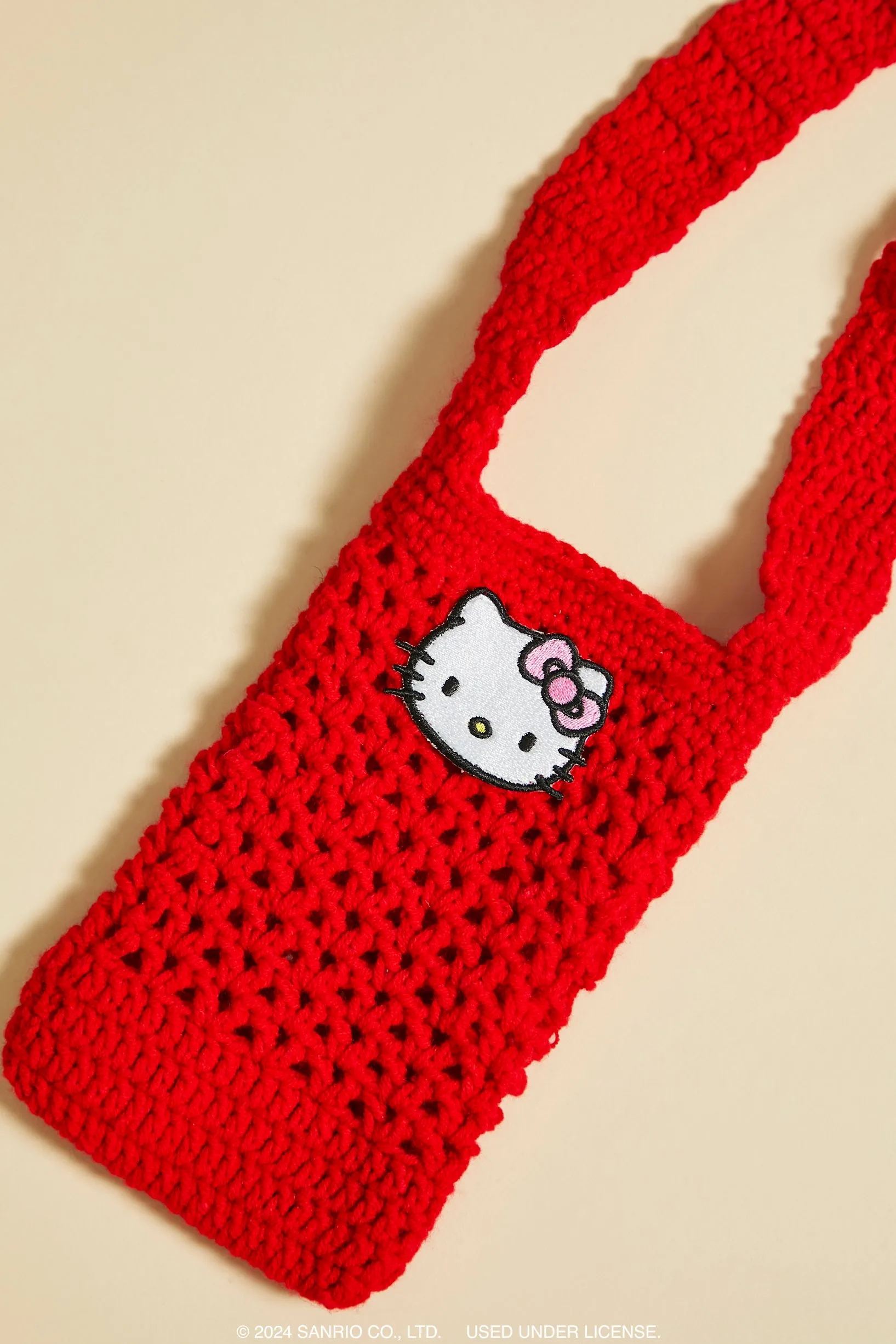 Sac à téléphone mobile à imprimé Hello Kitty sold by Urban Planet product image thumbnail 3