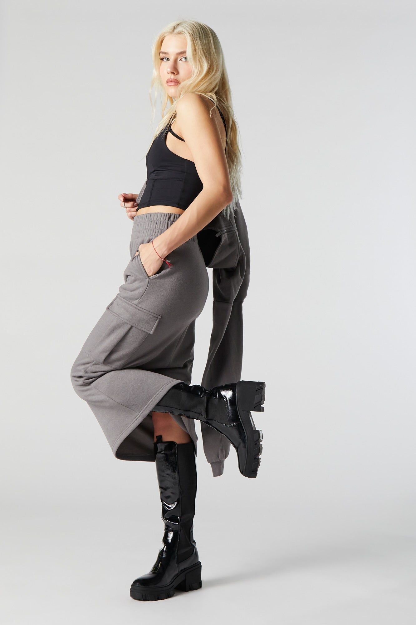 Jupe midi cargo en molleton sold by Urban Planet product image thumbnail 4