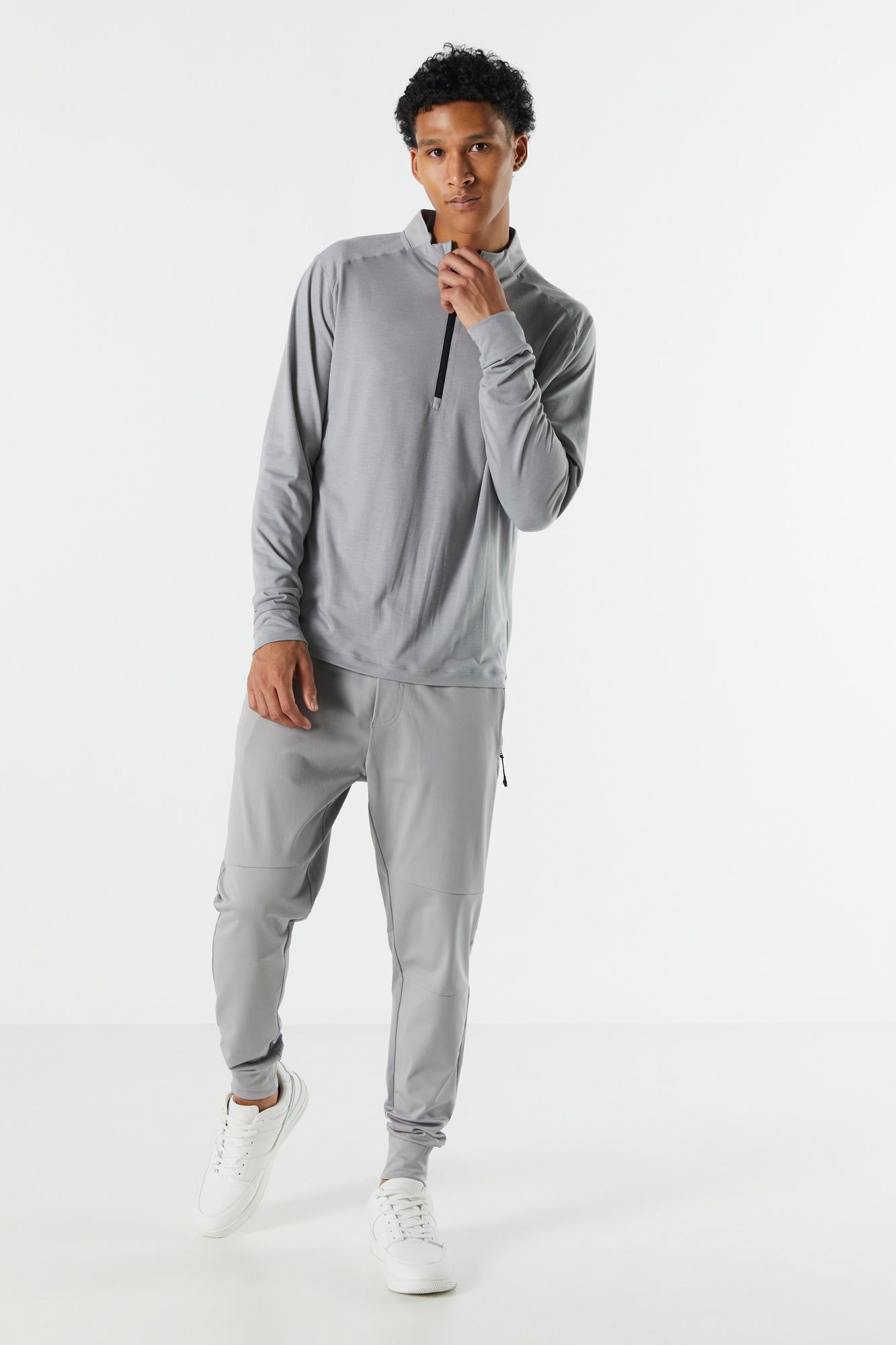 Pantalon de jogging en molleton tech doux sold by Urban Planet