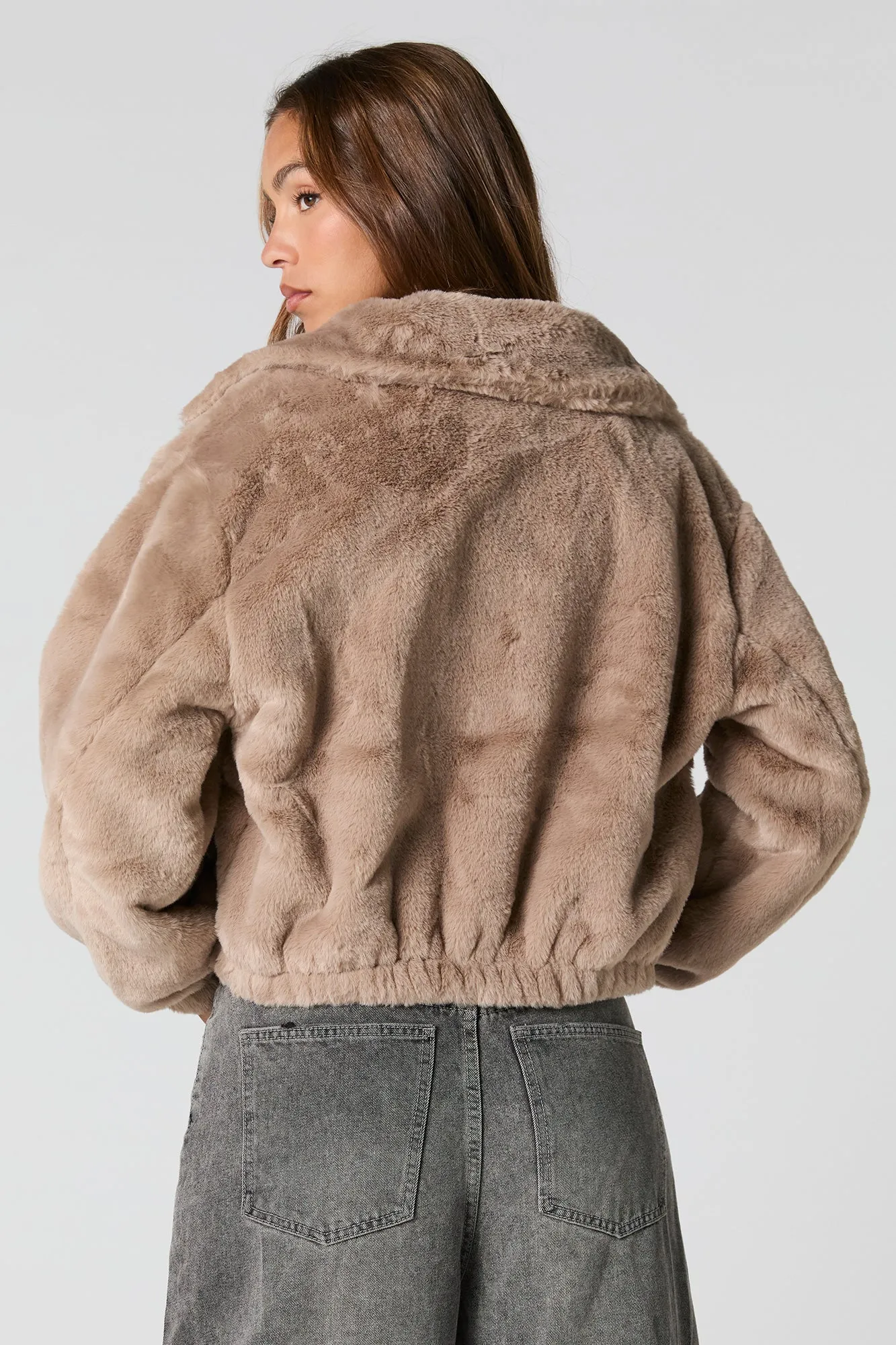 Blouson aviateur en peluche avec col sold by Urban Planet product image thumbnail 2